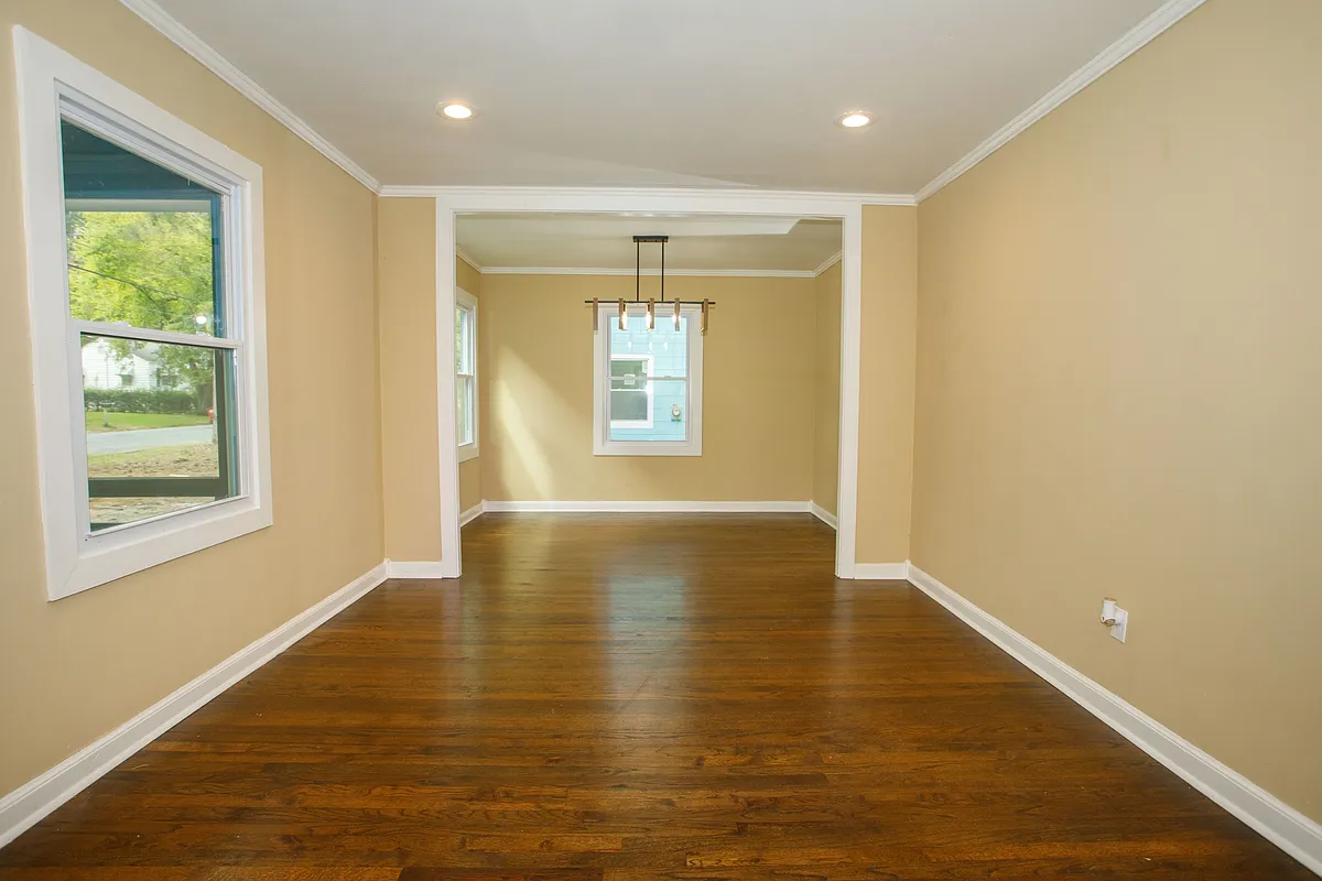 Building Photo - 1260 Mimosa Dr
