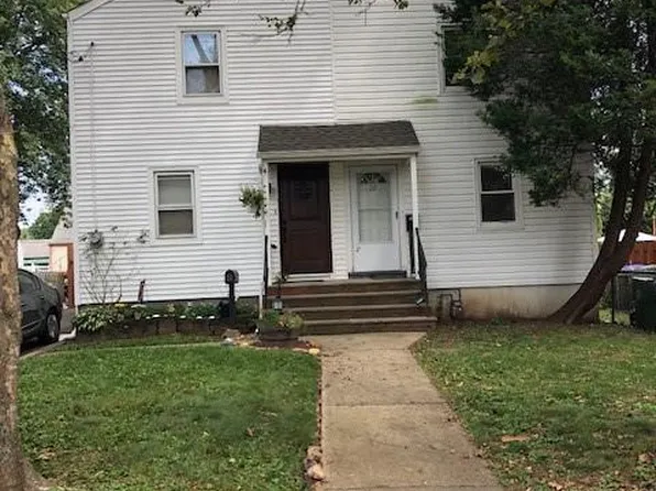 28 Mac Arthur Dr, Edison, NJ 08837
