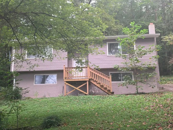 218 Cox Dr, Harriman, TN 37748
