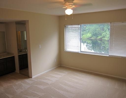 4th image of 4903 Walden Cir #33