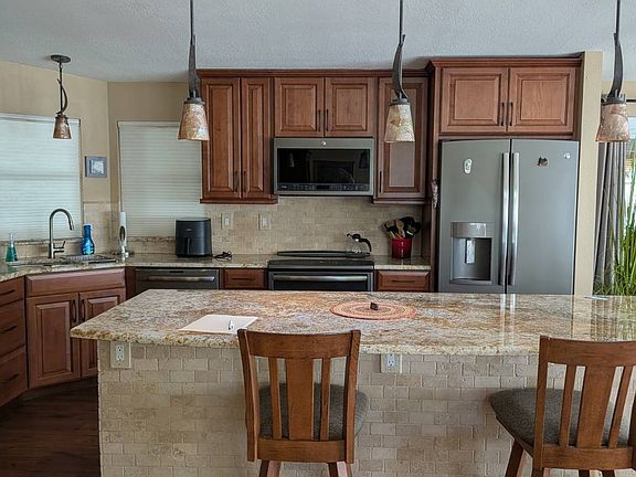 5th image of 804 Tall Oak Rd