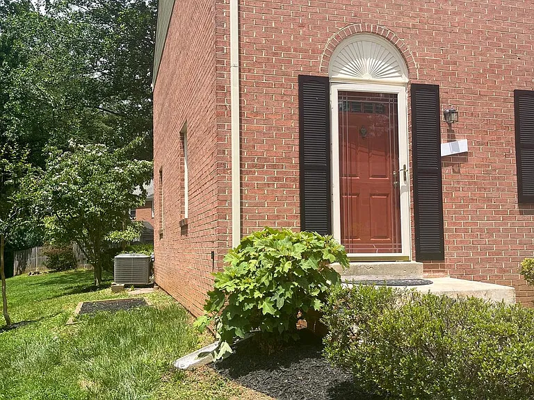 12140 Bentridge Pl — Photo 2