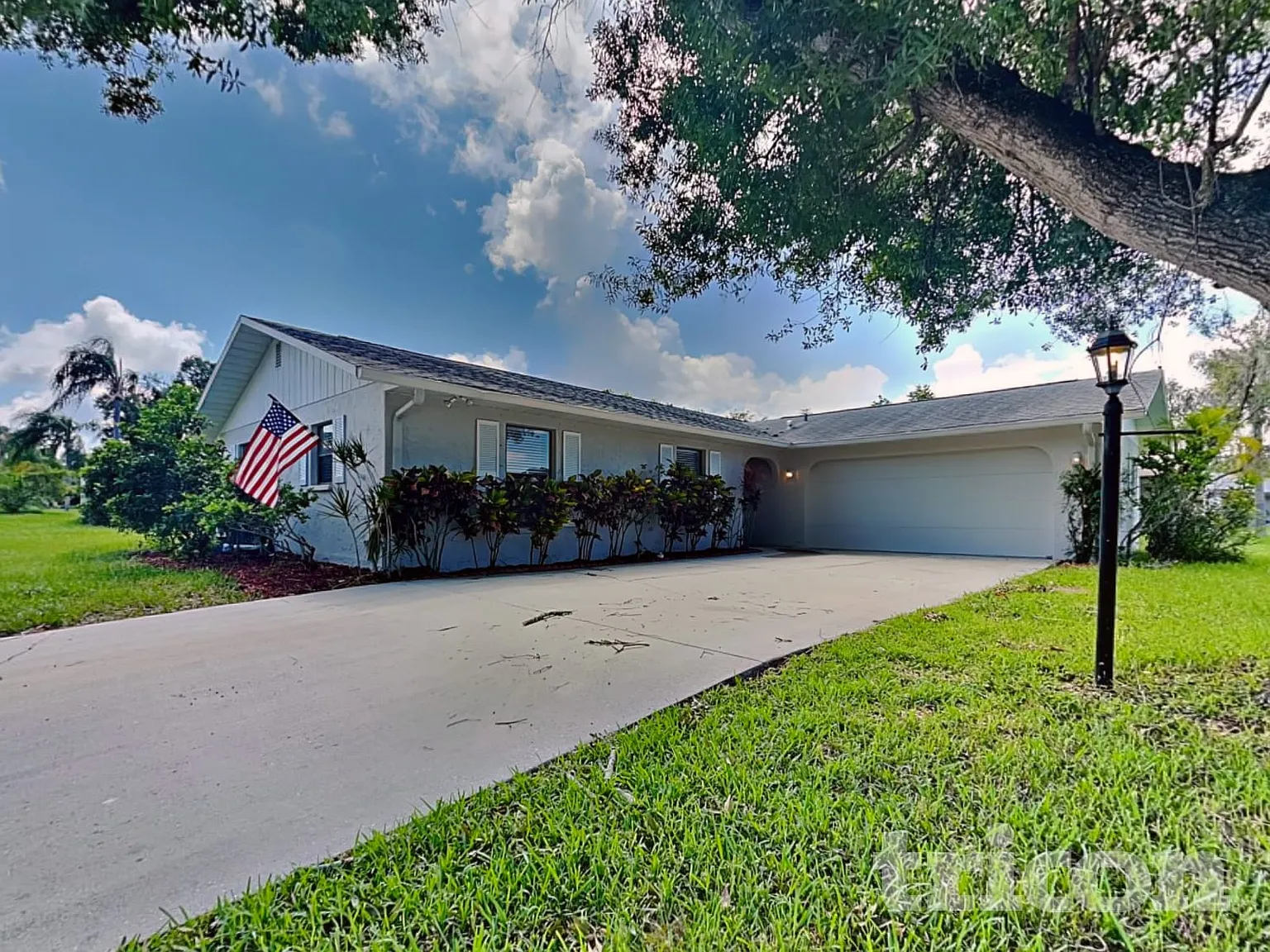 4918 Ithaca Lane Sarasota FL — Photo 1