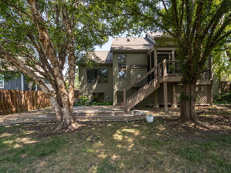 1101 Stonecreek Dr — Photo 39