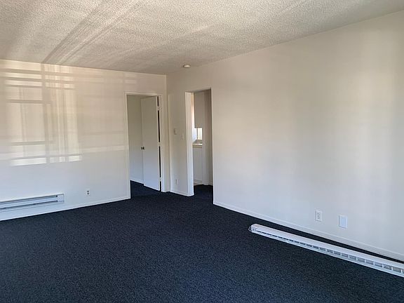 2nd image of 731 Gladys Ave