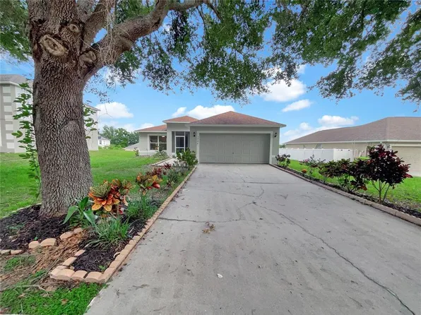 1726 Sunset Ridge Dr, Mascotte, FL 34753