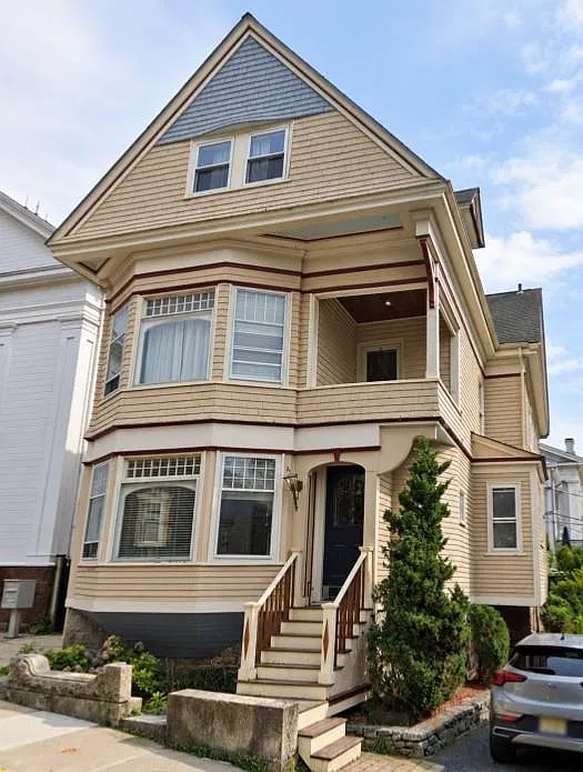 81 Mill St #3