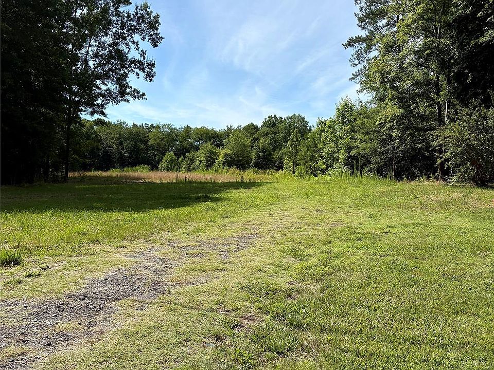 1st image of 1323 Hill Rd