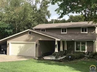 3608 SE Hackberry Dr, Topeka, KS 66605