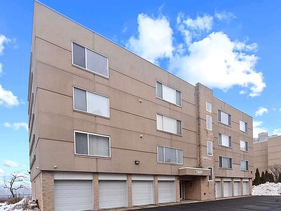 3rd image of 7400 Boulevard East APT 3C