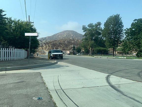 4th image of 31071 Fretwell Ave
