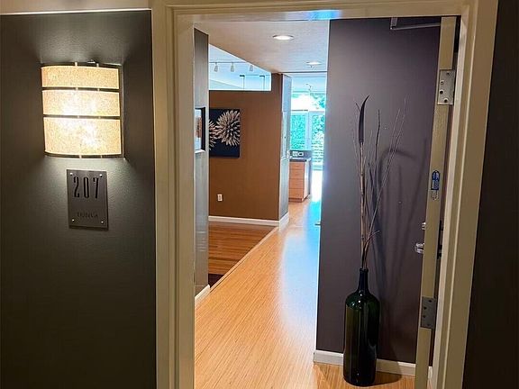 3rd image of 17 W Mercer Street #207