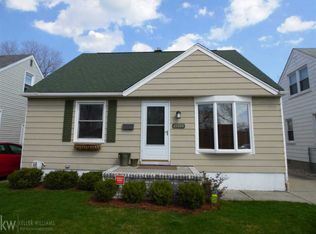 25320 Winton St, Saint Clair Shores, MI