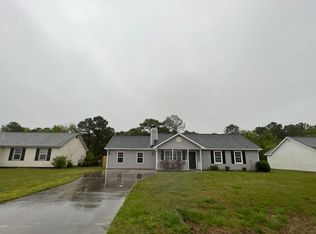 138 Parnell Rd, Hubert, NC 28539