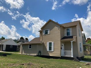 906 Bell Ave, Carnegie, PA 15106