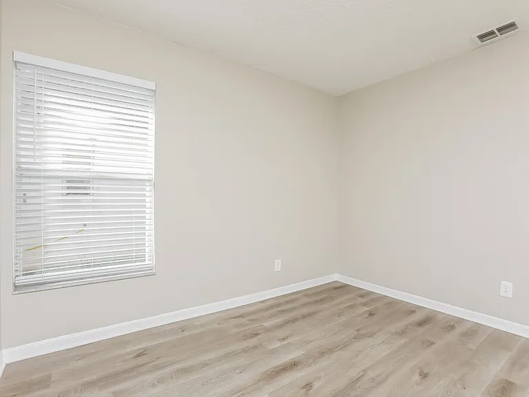 2539 Titus Ct — Photo 10