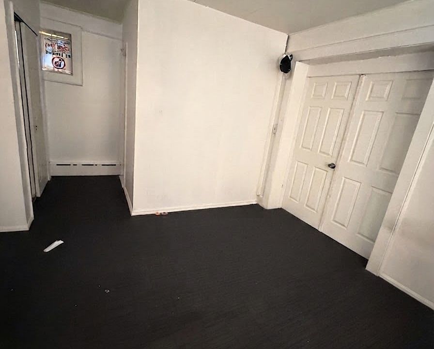 2nd image of 651 E 231st St Floor 1