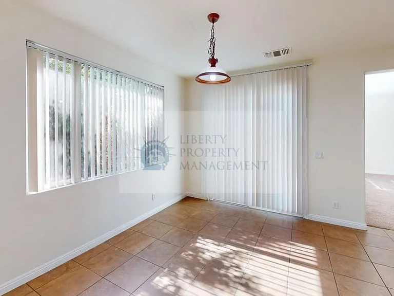 4242 Arthur Mace Dr — Photo 7