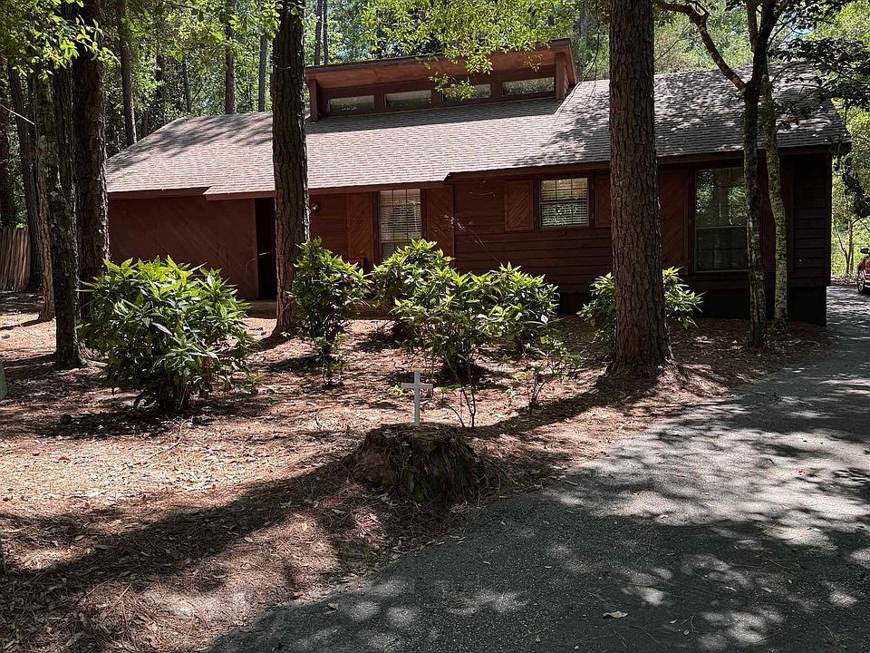 1st image of 110 Chinquapin Cir #12