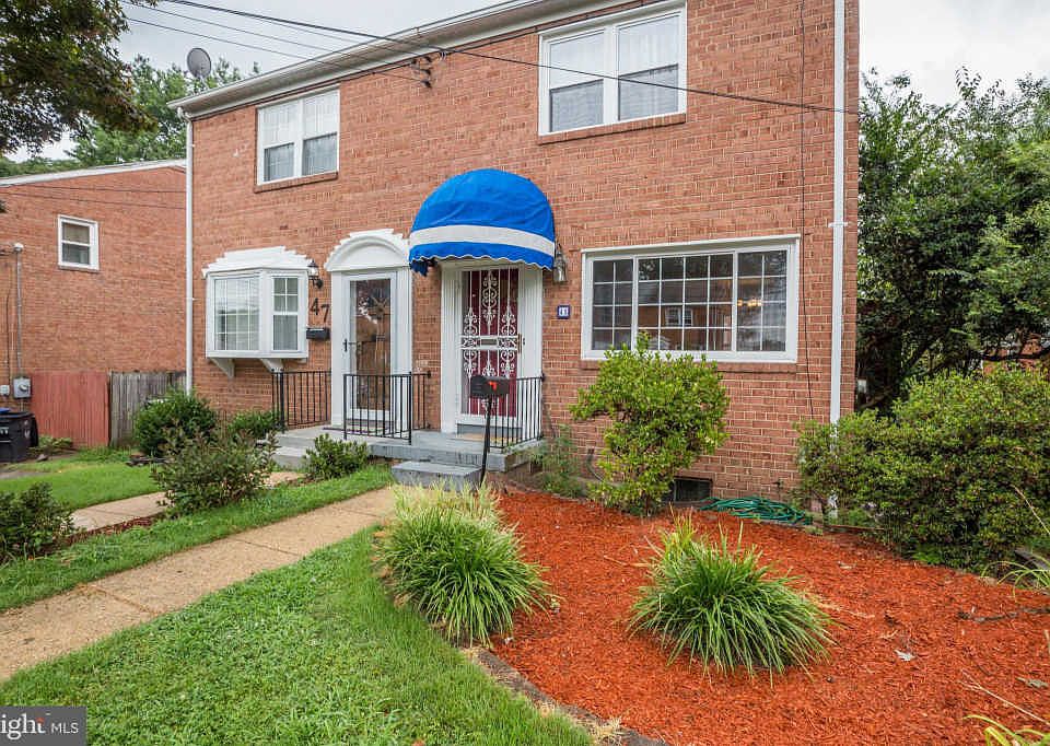 1st image of 45 Garden Dr