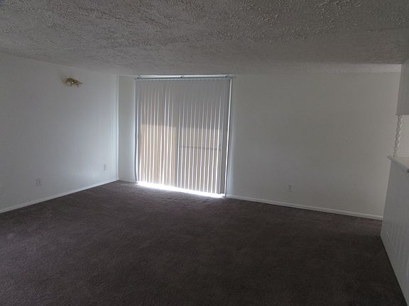 3rd image of 1842 Alma Dr