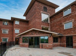 1 Quail Cres #106, Barrie, ON L4N 6W9