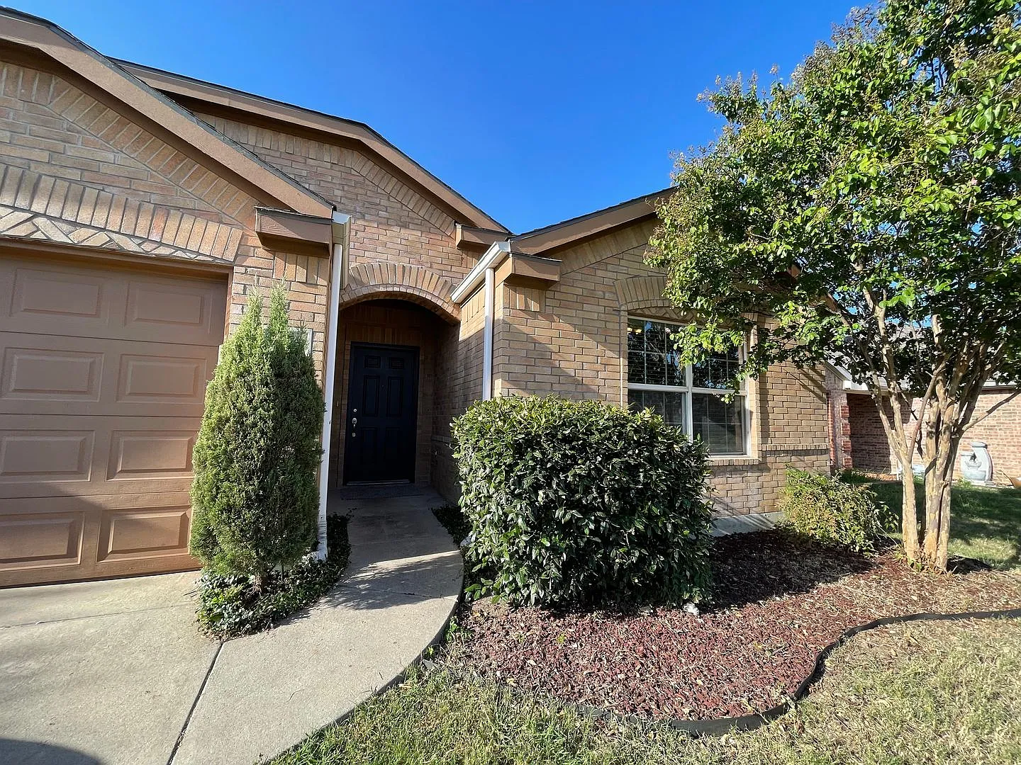 Gorgeous 3-Bedroom Home for Rent in North Fort Worth! — Photo 2