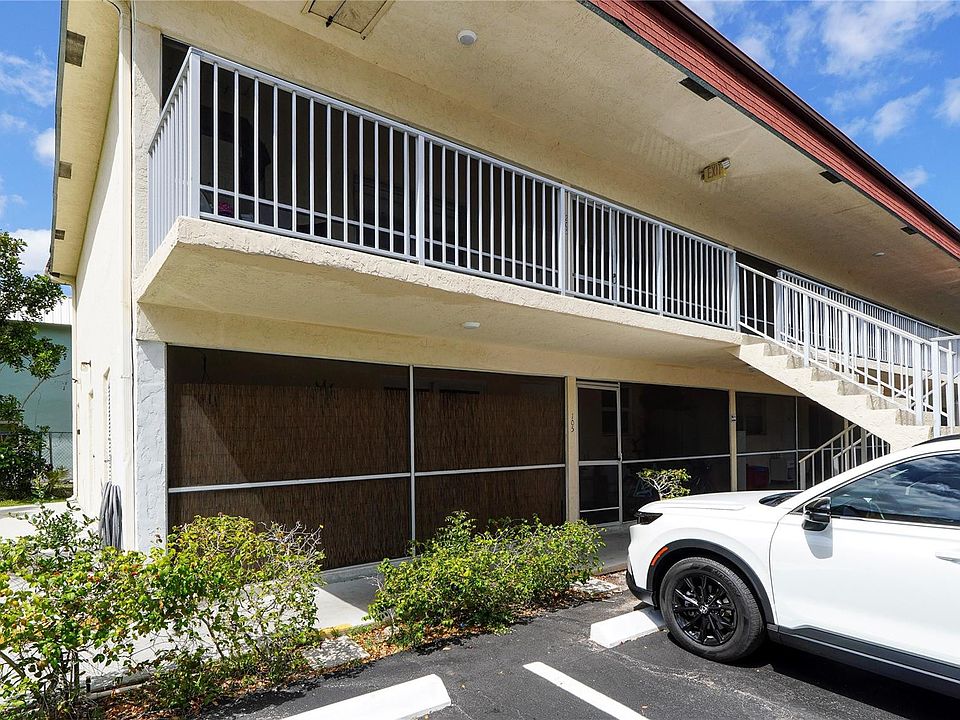 1st image of 5377 SW 40th Avenue #105