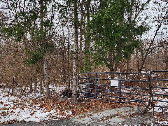 5th image of 10813 Lane St