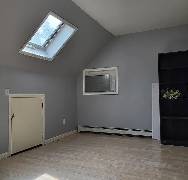 Cherry St — Photo 10