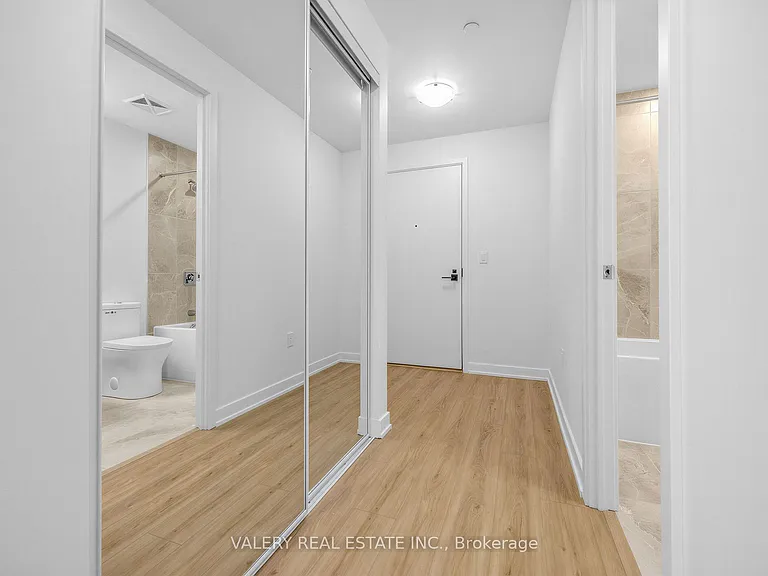 500 Plains Rd E #Penthouse 01 — Photo 15