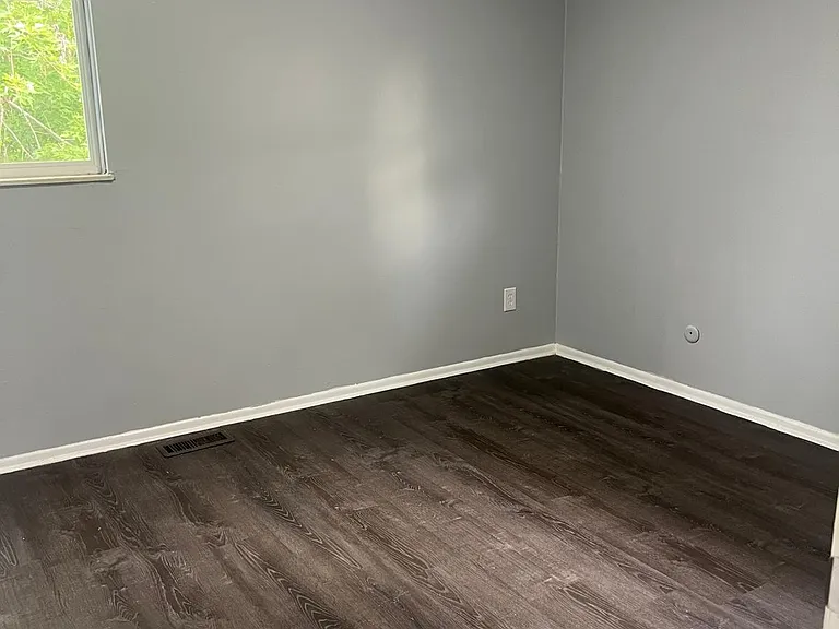 2050 Wadsworth Ct — Photo 7