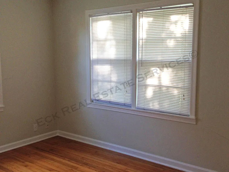 1826 Alabama St — Photo 6