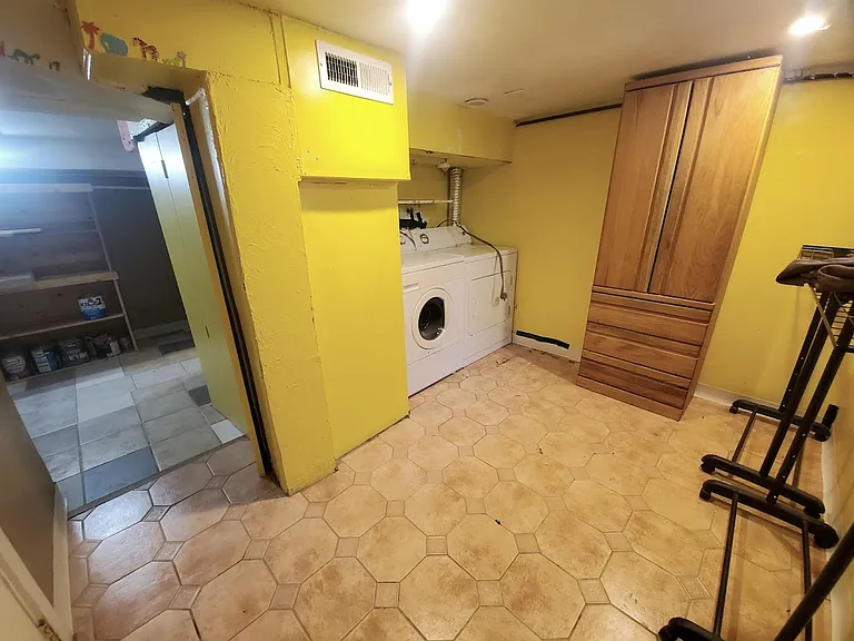 1426 Adams Ave — Photo 20
