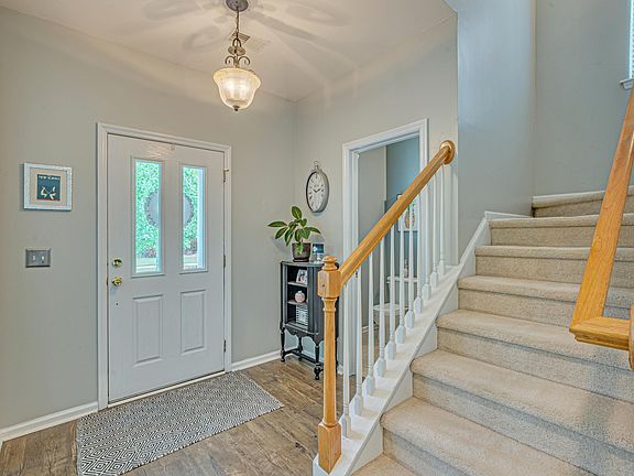 2nd image of 1724 Alan Brooke Dr