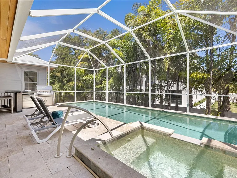 3919 Roberts Point Rd — Photo 22