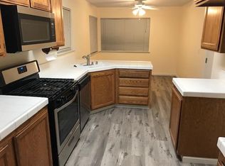 218 Aaron Cir, Vacaville, CA 95687