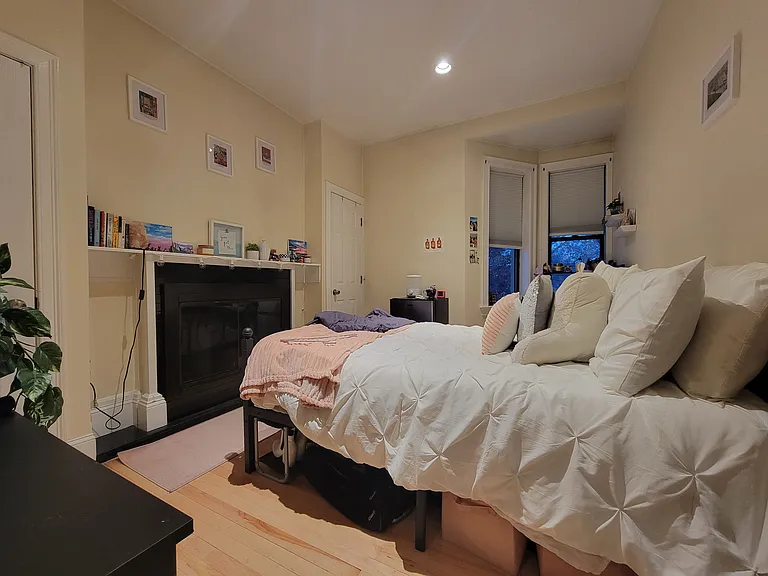 1203 Beacon St #12 — Photo 7