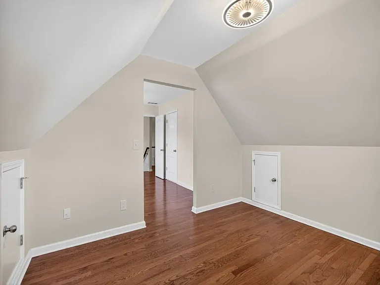 2935 Whitfield Ave — Photo 61