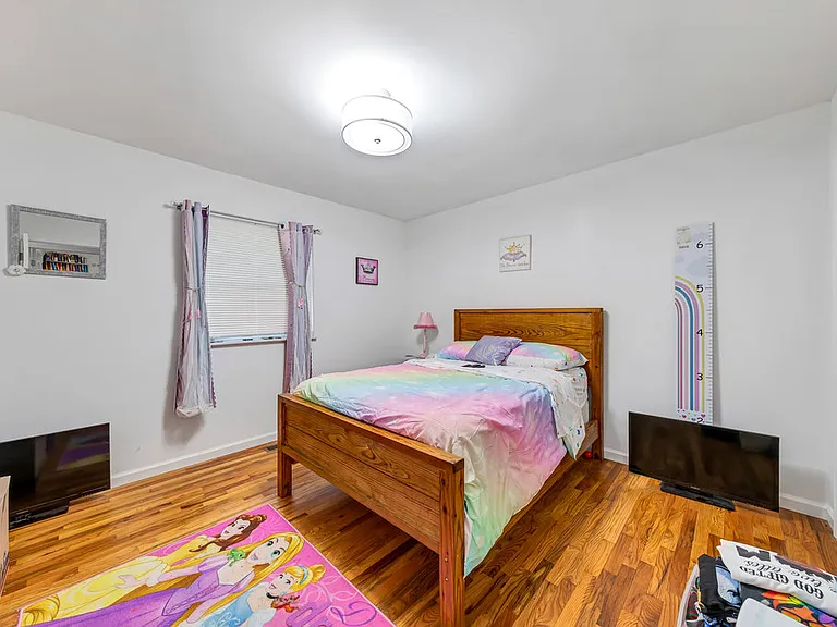 2044 Kingsford Dr — Photo 24