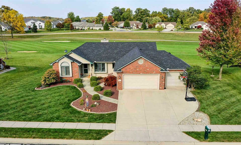 1st image of 1817 E Brookside Trl