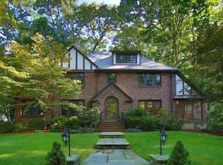 94 Devonshire Rd, Newton, MA 02468