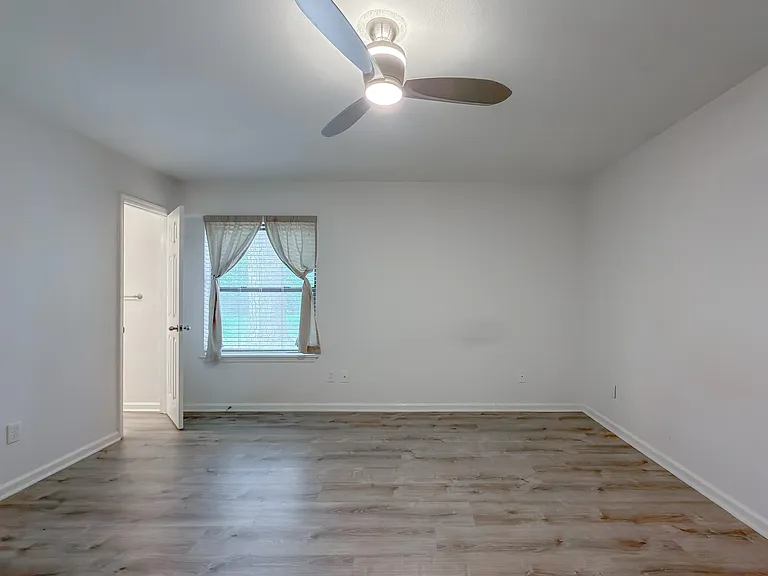 3200 Langley Cir — Photo 14