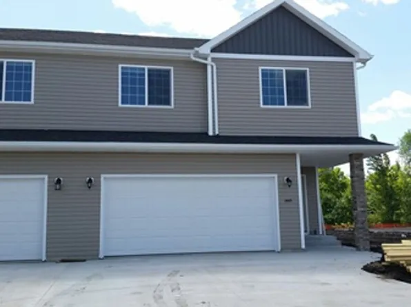 1445 44th Ave S, Moorhead, MN 56560