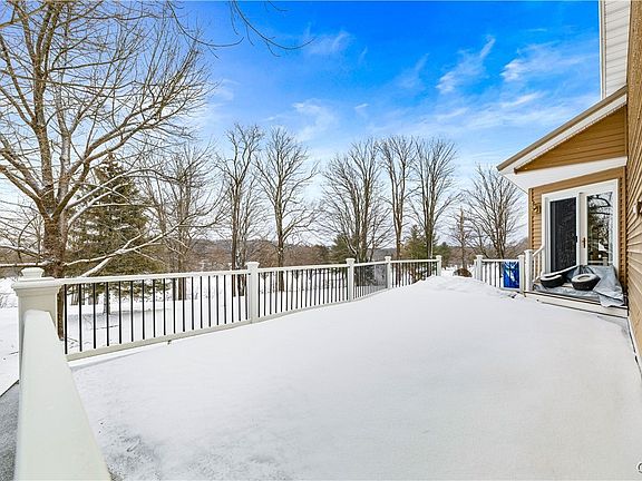 5th image of 174 Camp Rd