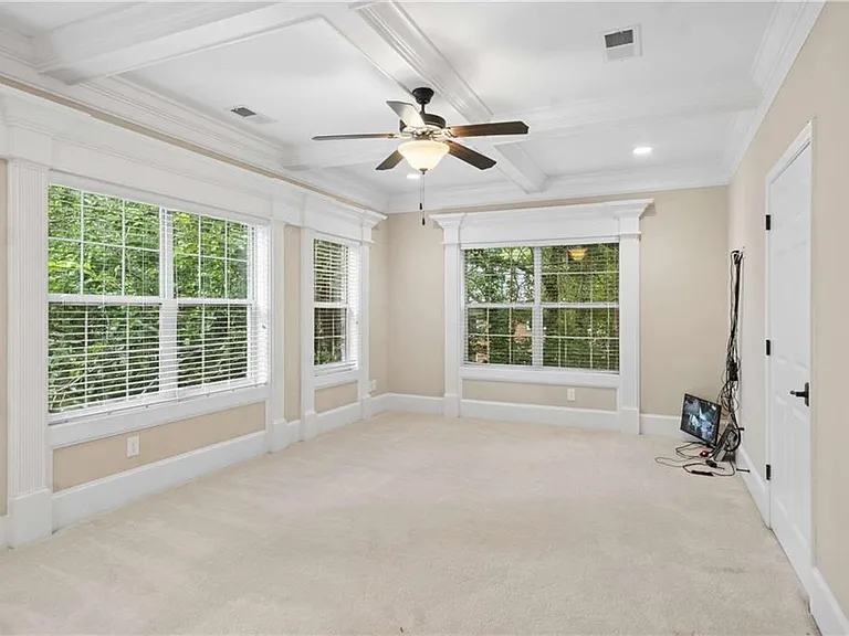 374 Clifton Rd NE — Photo 20