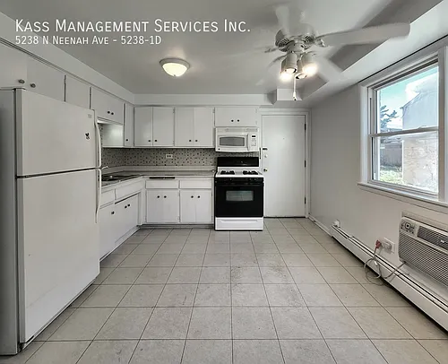 5238 N Neenah Ave #1D Photo 1