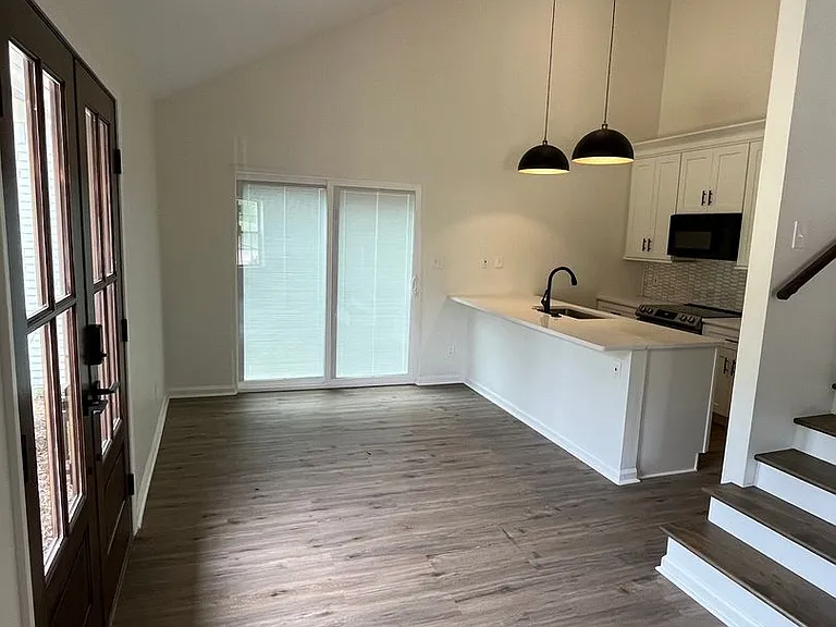 105 Golf Club Rd — Photo 5