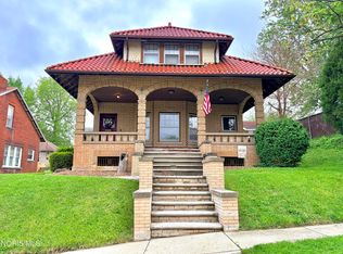 516 S Park Ave, Fremont, OH 43420