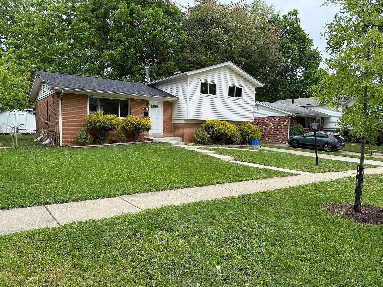 3 bed, 1584 sqft, $3,100 — Photo 2